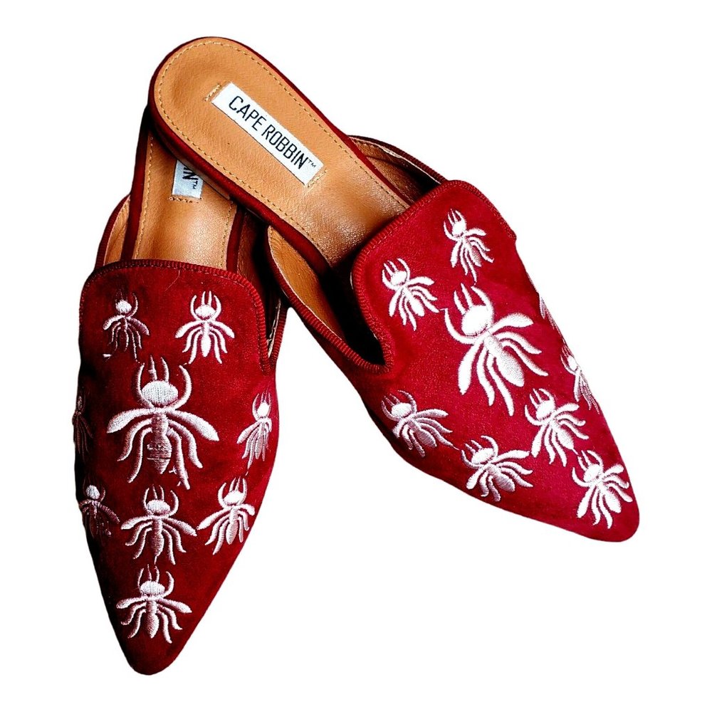 CR Pointy 7.5  Toe Red Flats Mules Clog Red Embroidered Bug Shoe Slippers